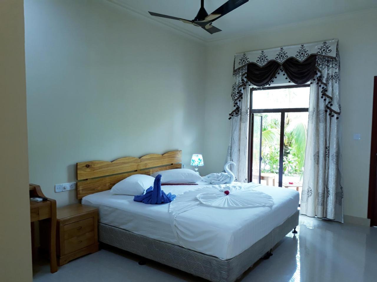 Sunrise Inn Thoddoo Kültér fotó